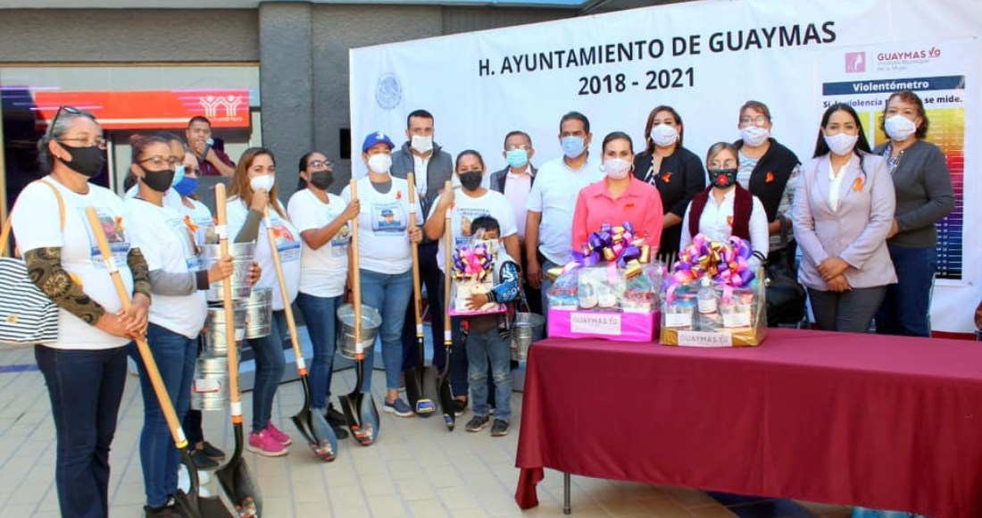 El Gobierno de Guaymas, Sonora, regala palas a las familias para que busquen a sus desaparecidos | SinEmbargo MX