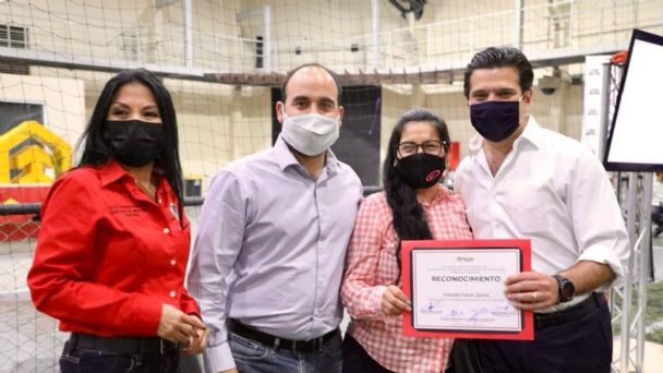 Políticos, inmunes a las medidas anticovid | Proceso