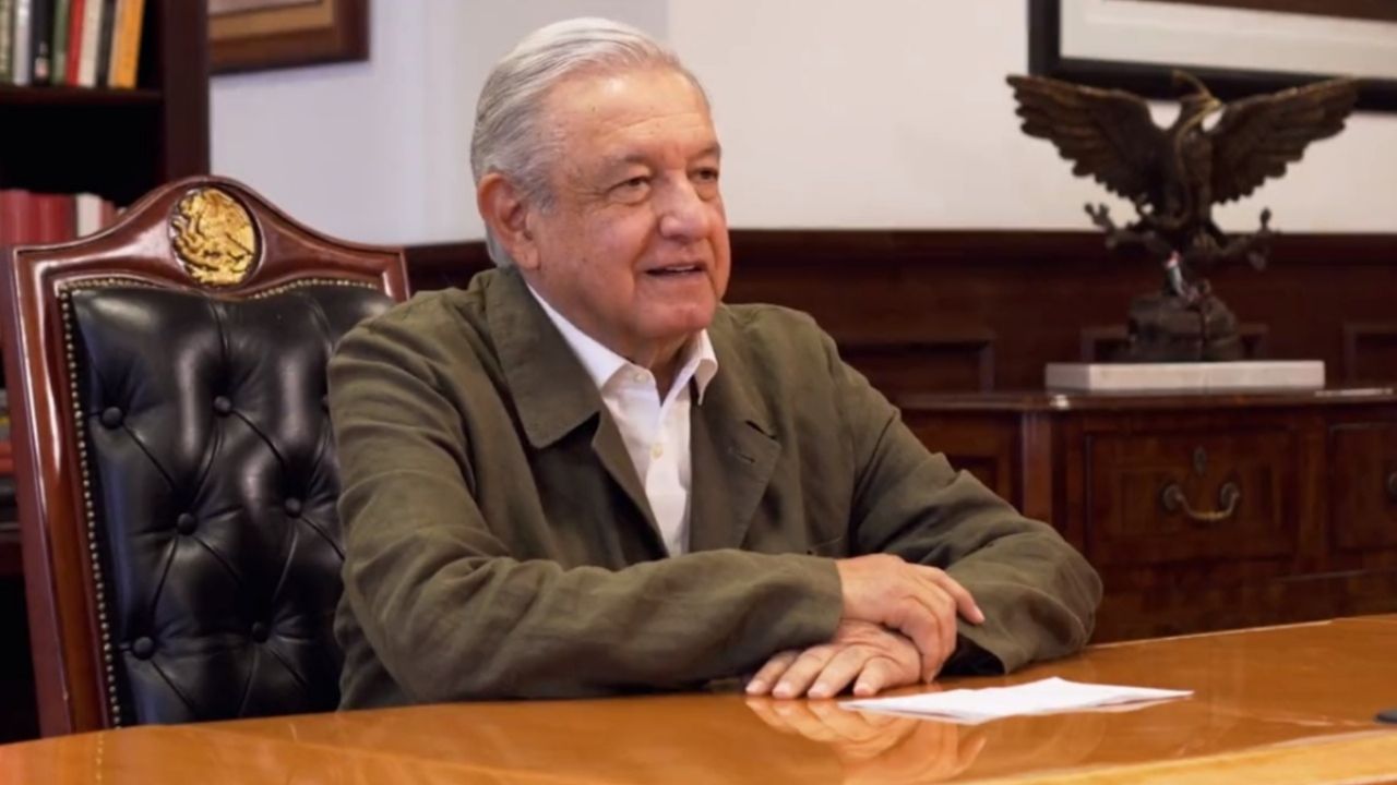 AMLO regresa a Palacio Nacional y revela que tiene un «testamento político» | Proceso