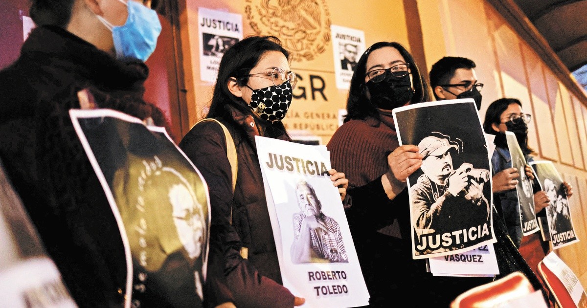 Entre balas, la angustiante cotidianidad de periodistas en México | El Economista