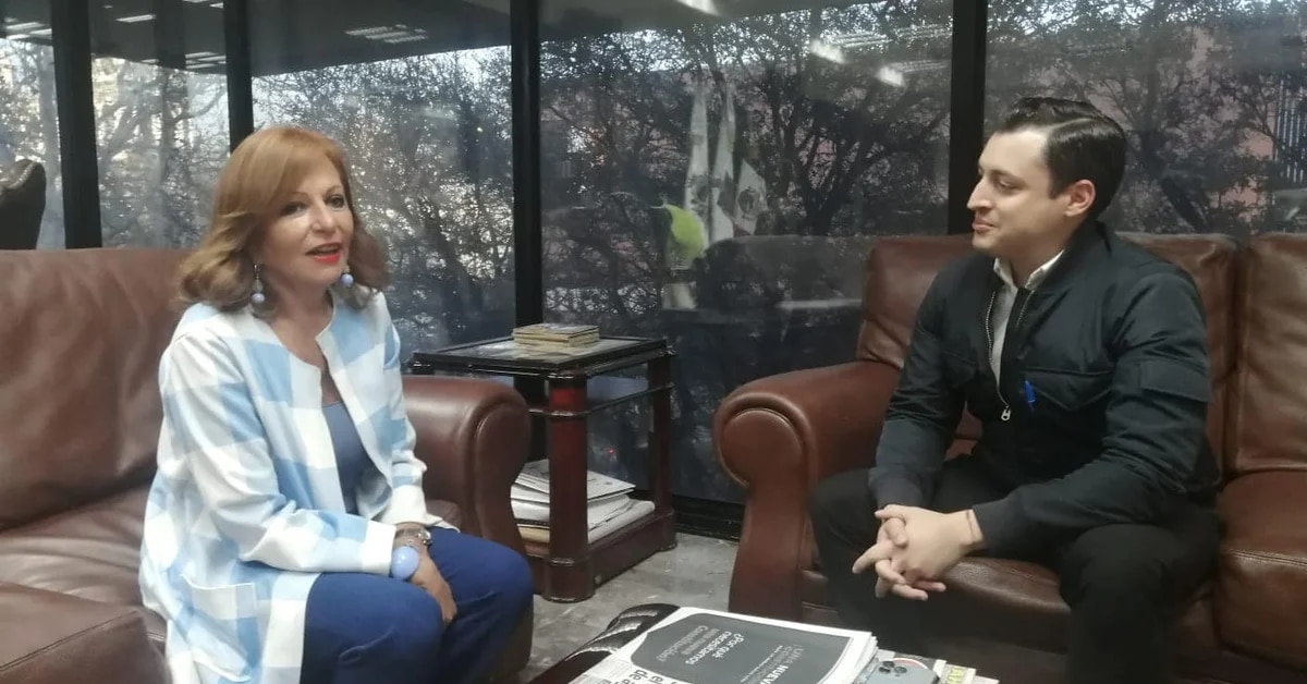 El emotivo encuentro de la periodista Valentina Alazrraki con Luis Donaldo Colosio Riojas, alcalde de Monterrey | Infobae 