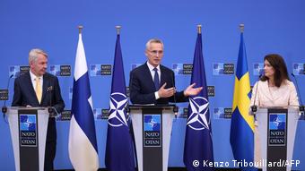 La OTAN firma protocolos de adhesión de Suecia y Finlandia | DW
