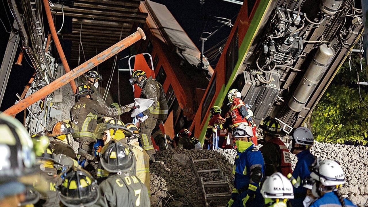 Enrique Horcasitas y siete exfuncionarios más fueron imputados por colapso de la Línea 12 | Proceso