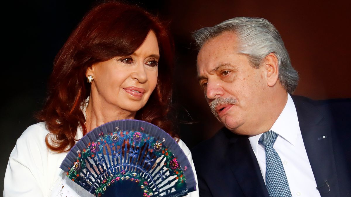 Argentina se enreda en una espiral de crisis económica y disputas políticas | El País