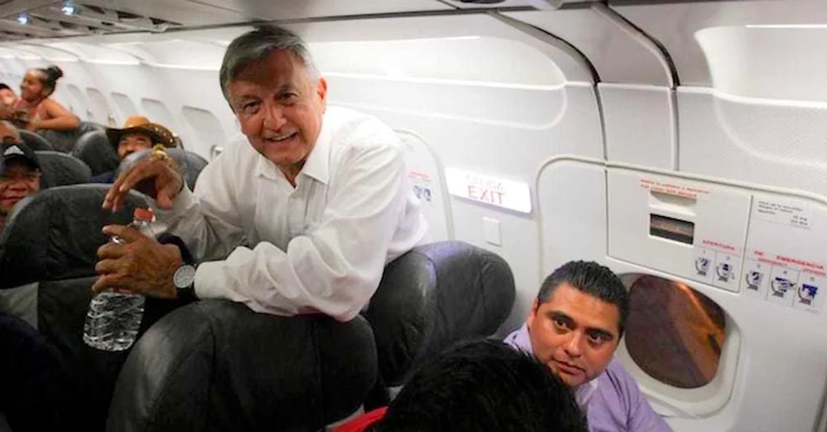 MCCI: sin licitación, agencia de viajes vinculada a dos funcionarios cobra 9 mdp por vuelos y hospedajes de AMLO | Infobae 