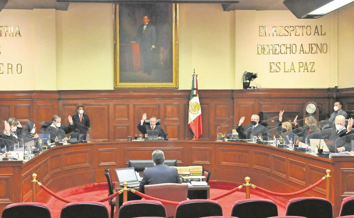 Morena va por prohibir a Corte invalidar o “interpretar” preceptos de la Constitución | El Universal