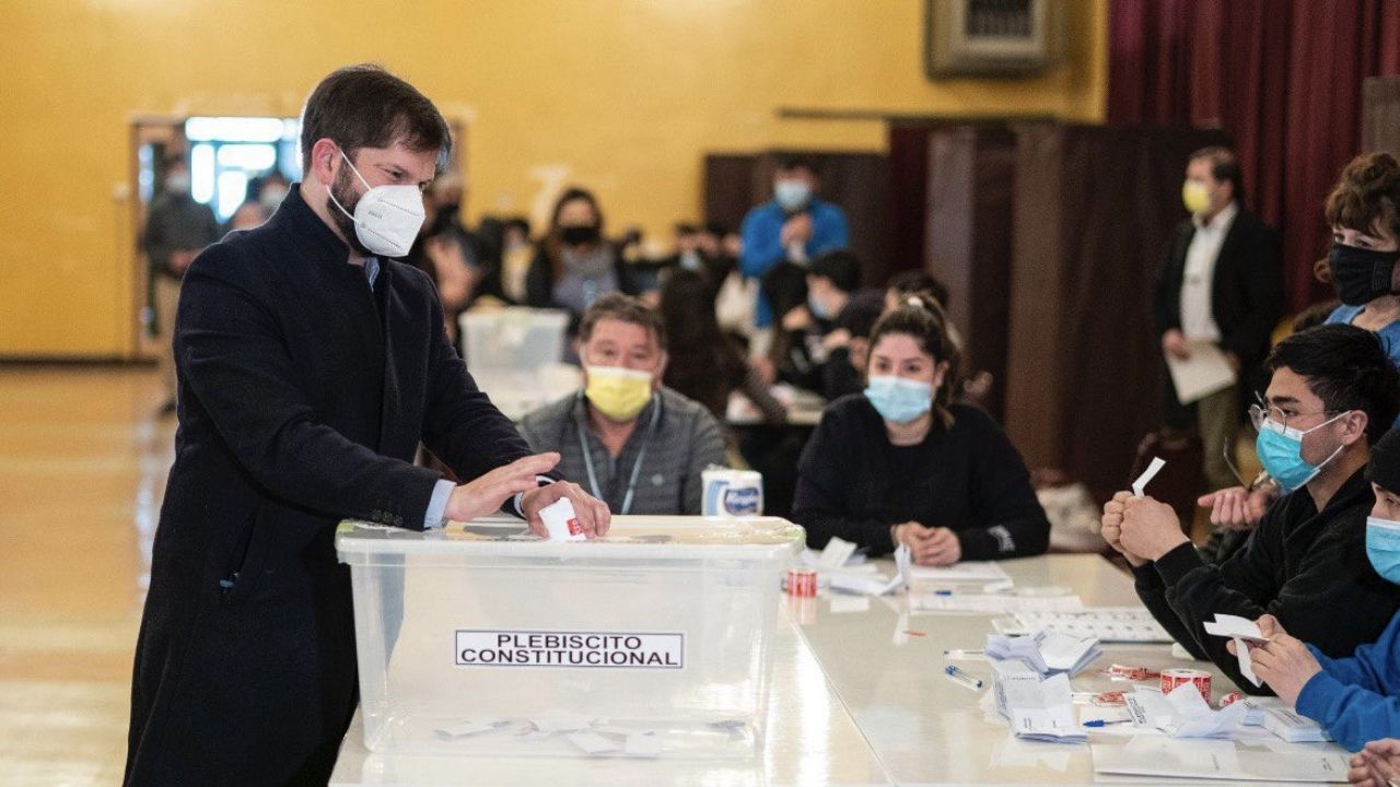 Gabriel Boric no logra el consenso y Chile rechaza la nueva Constitución con el 62% de los votos | Proceso