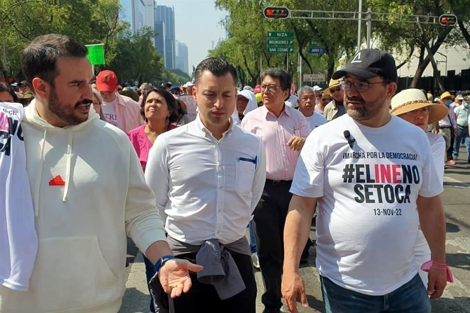 Y Colosio y Basave marcharon en CDMX | El Norte