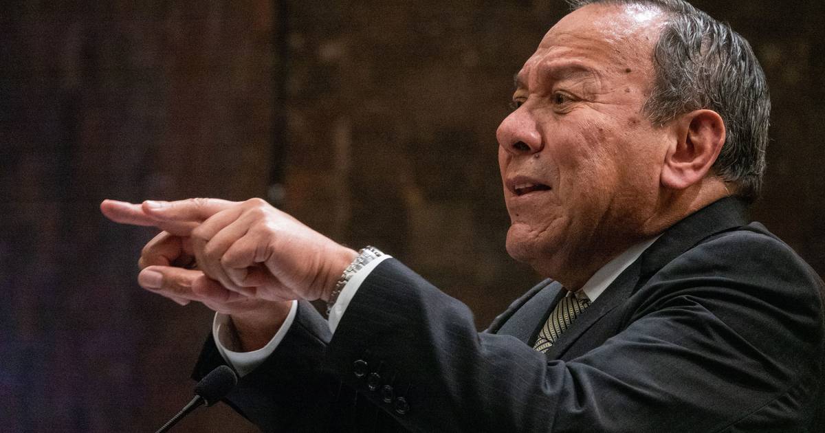 Jesús Zambrano acusa (otra vez) a AMLO de dictador por mitin en el Zócalo | El Financiero