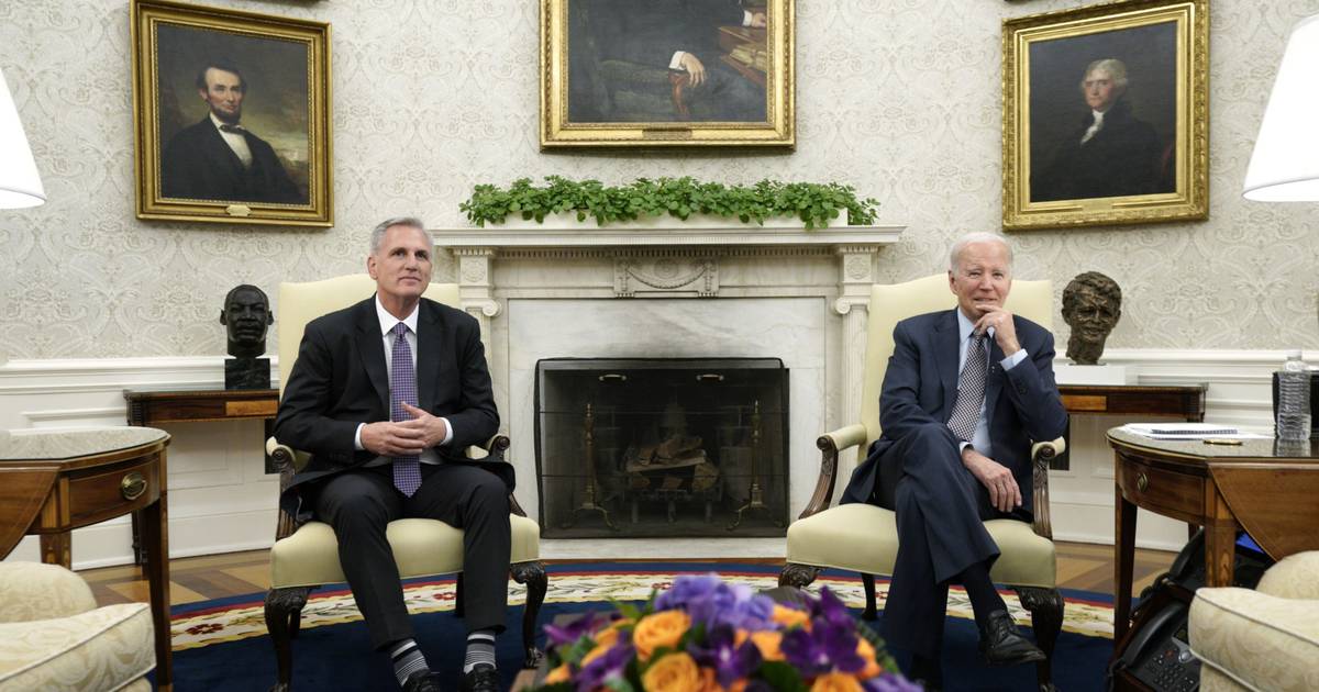 Biden y McCarthy discuten sobre techo de la deuda en EU: ‘Incumplimiento está fuera de la mesa’ | El Financiero