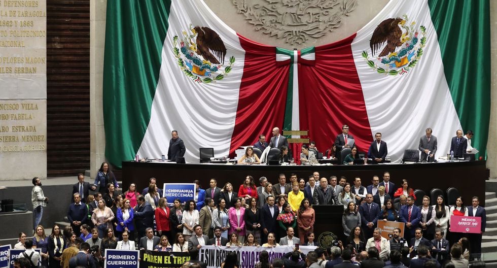 Morena avala en lo general y particular el Presupuesto 2024, sin recursos inmediatos para reconstruir #Acapulco | El Universal 
