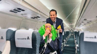 #Brozo y #Loret revisan candidatos, partidos, patrañas, corruptelas y abusos del poder desde el sitio más austero y solitario del país: un vuelo de Mexicana | Latinus