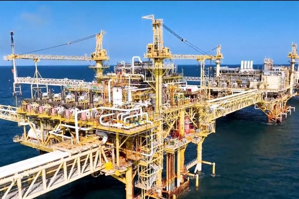 Caen 26.7% los #ingresos petroleros en enero | Reforma 