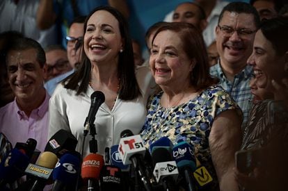 El chavismo excluye la candidatura de la opositora #CorinaYoris, sustituta de María Corina Machado | EL PAÍS 