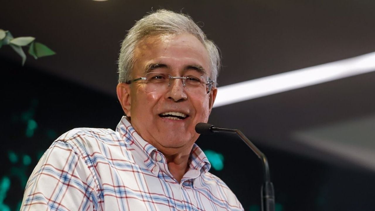 AMLO reitera su apoyo a Rocha Moya tras las irregularidades en la investigación del asesinato de #MelesioCuén en Sinaloa: «No sabemos si estaba enterado» | Latinus 