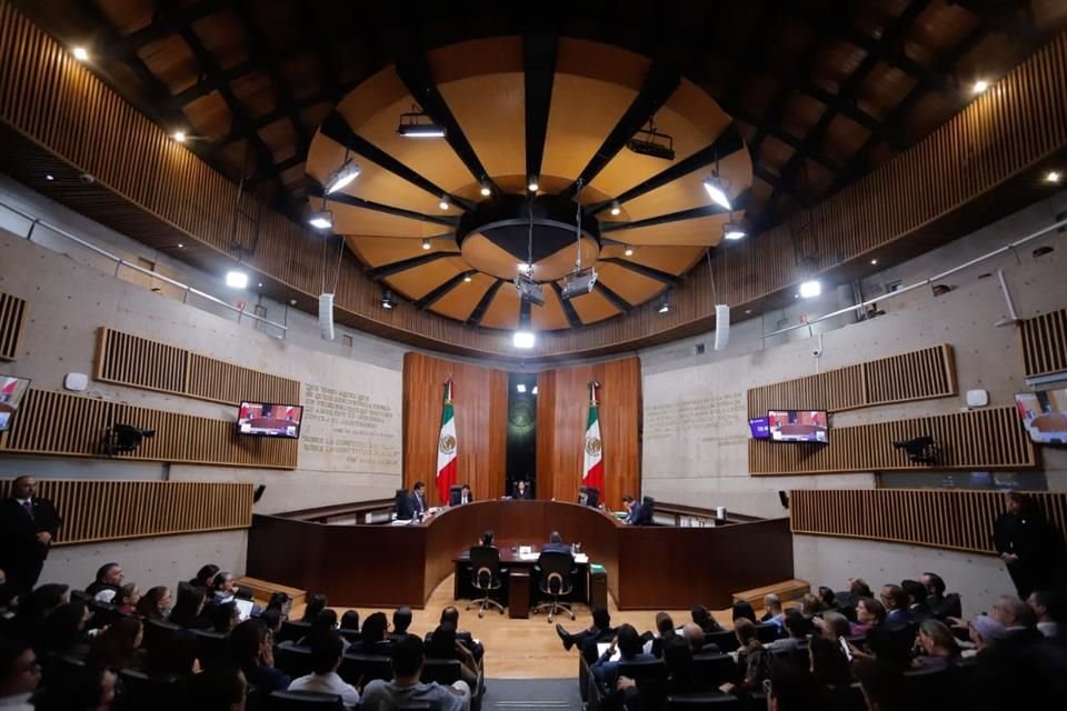 ‘Pactan’ permanencia magistrados del #TEPJF | Reforma 