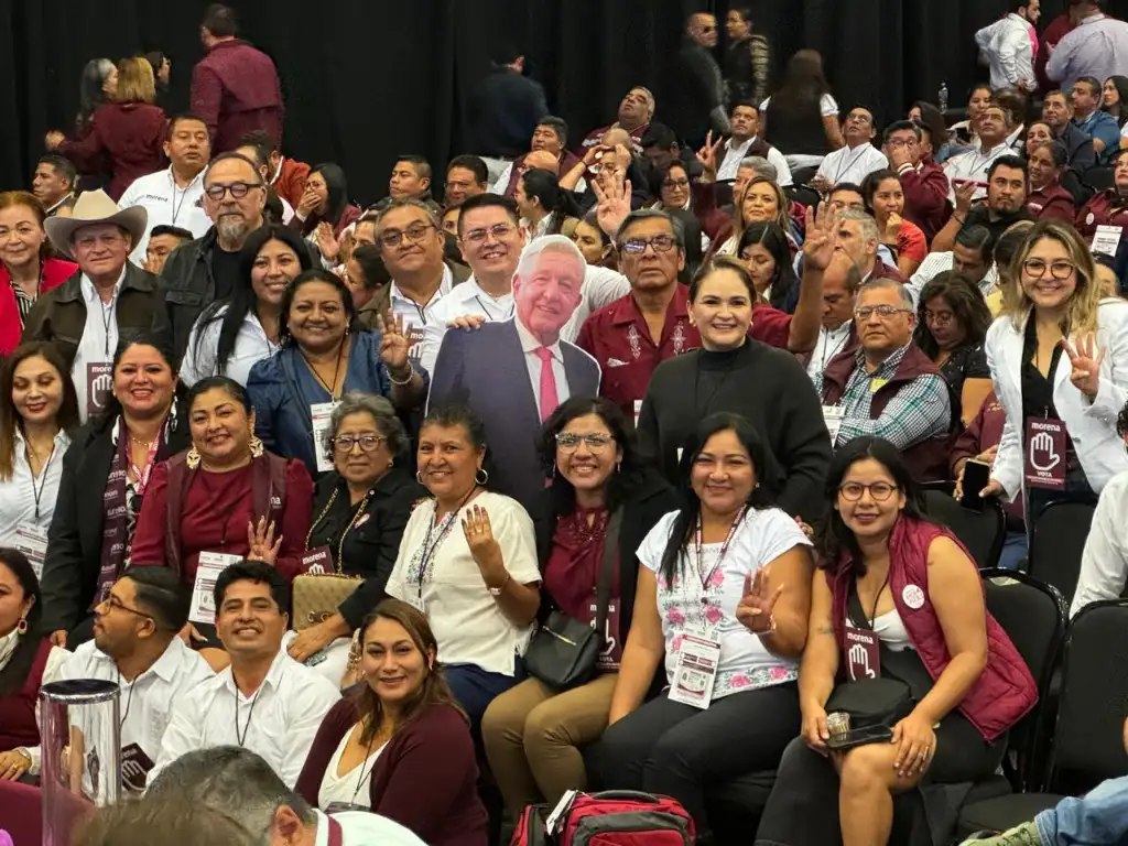 Renuncia #AMLO a militancia en Morena; con nueva dirigencia, contento | La Jornada