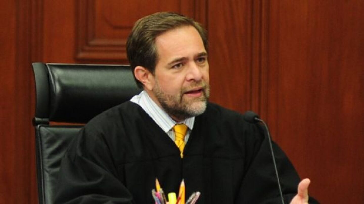 Pardo Rebolledo se convierte en el segundo #ministro en renunciar a la Corte | Eje Central 