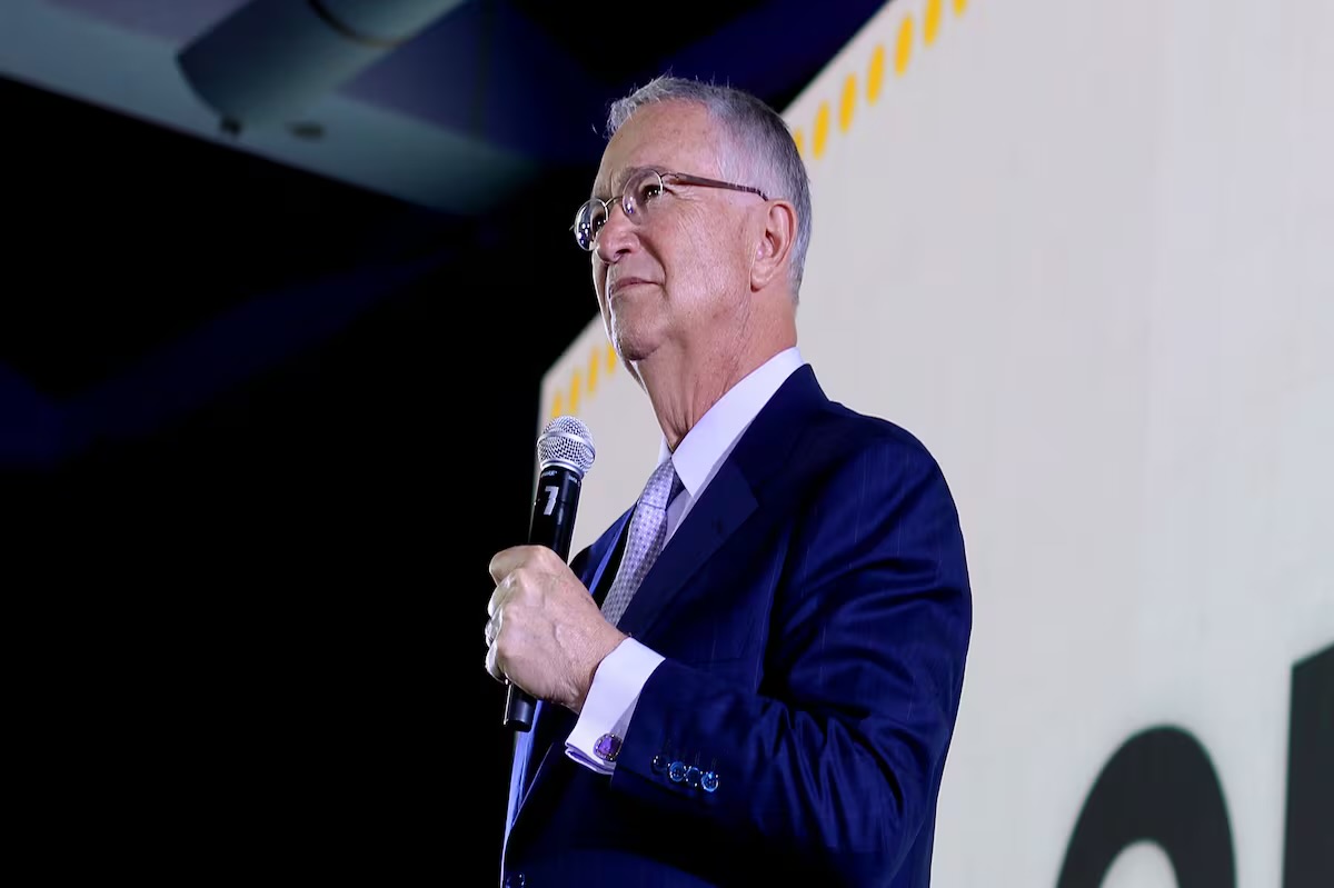 7 de cada 10 mexicanos votarían por #RicardoSalinasPliego en elecciones presidenciales, según #encuesta | Polls Mx