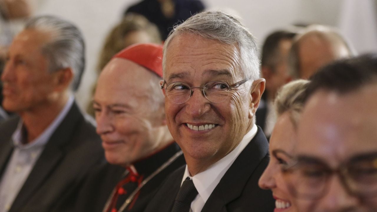 #RicardoSalinas Pliego acusa a #Sheinbaum de buscar la quiebra de #TVAzteca | Proceso